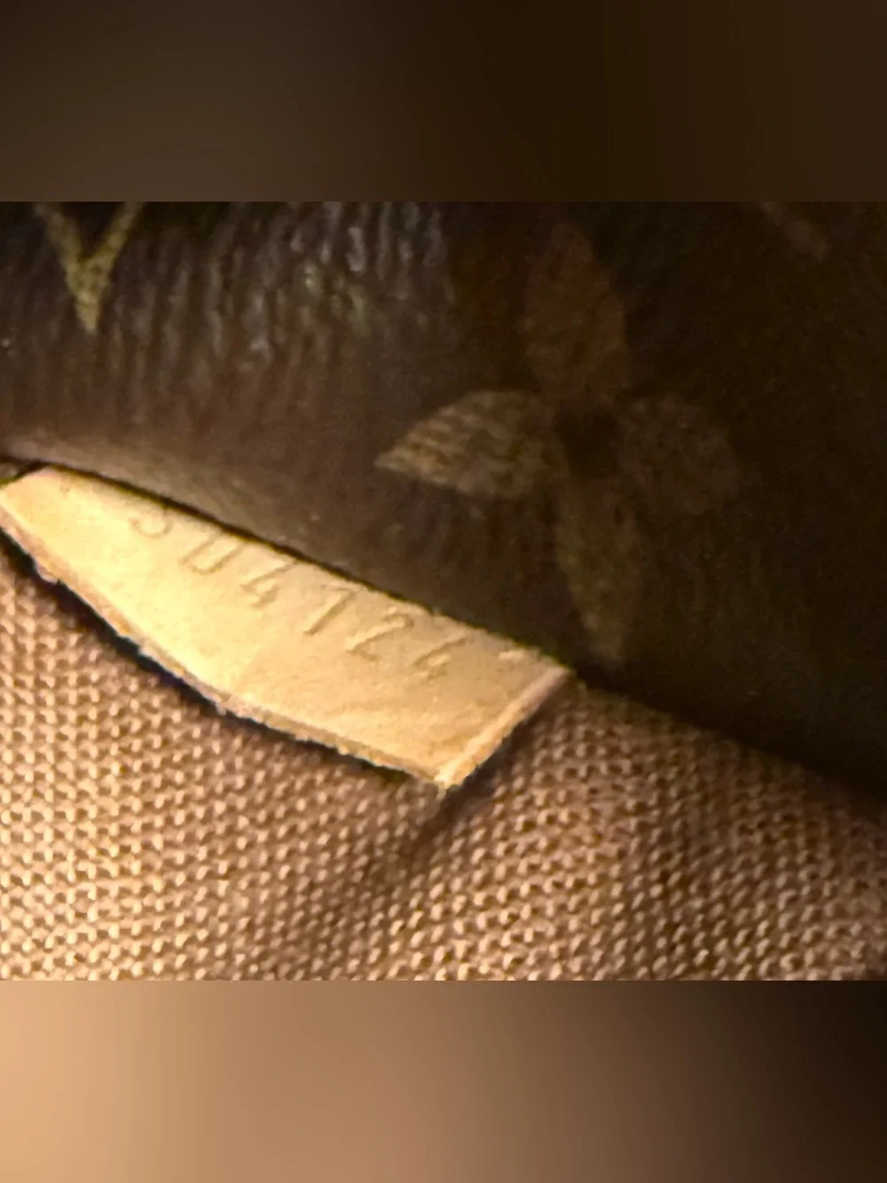 Louis Vuitton Totally MM Monogram Canvas Tote - Picture 6 of 7